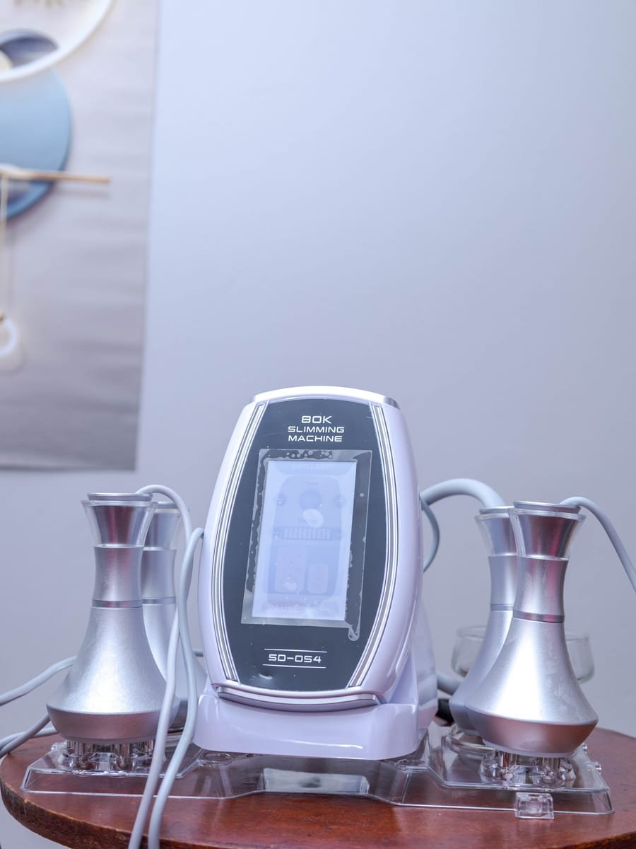 Body sculpting and cavitation equipment at the spa